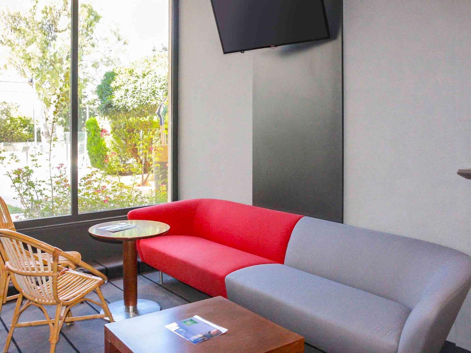 Ibis Styles Toulon La Seyne Sur Mer Εξωτερικό φωτογραφία